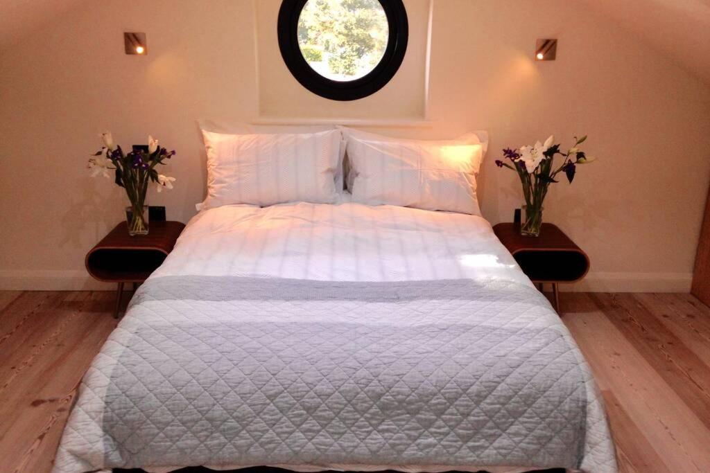 Luxury Coach House Next To Woodland In Knutsford Villa Екстериор снимка