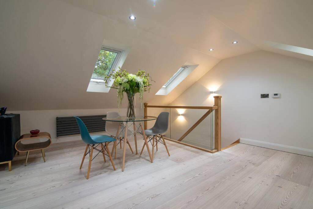 Luxury Coach House Next To Woodland In Knutsford Villa Екстериор снимка