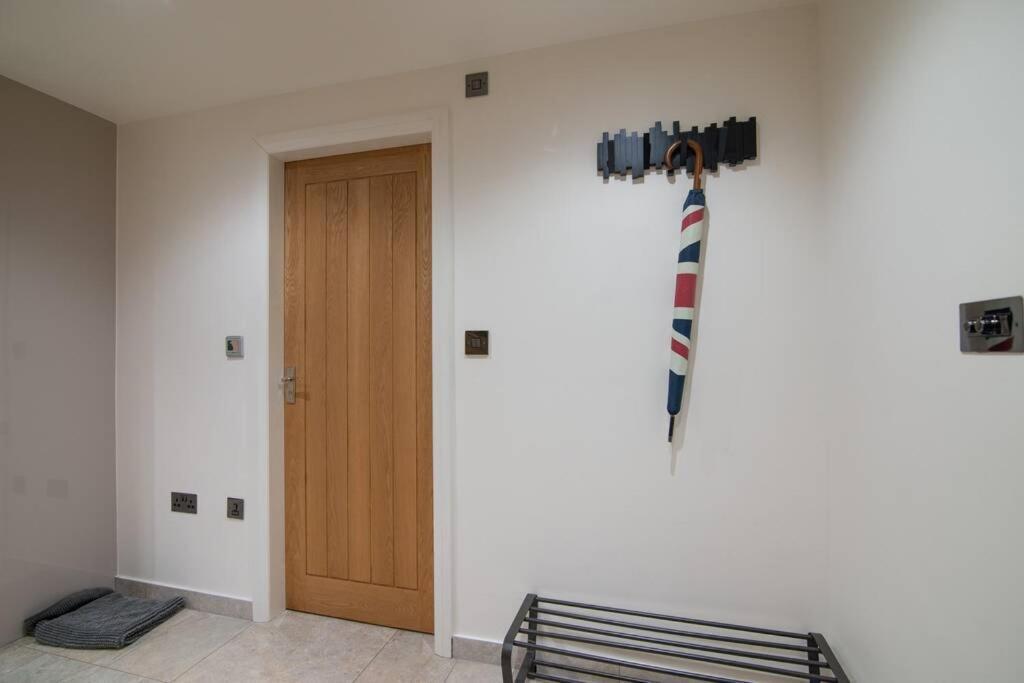 Luxury Coach House Next To Woodland In Knutsford Villa Екстериор снимка